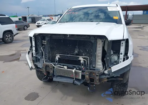 2016 GMC Sierra 2500Hd Denali z USA, uszkodzony, nr VIN 1GT12UE88GF272601